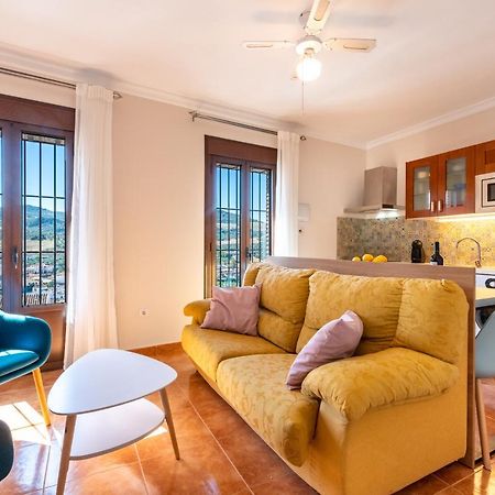Гостьовий будинок Casa Angelita Caminito Del Rey, Duplex Con Terraza En El Centro De Andalucia Valle de Abdalagis Екстер'єр фото