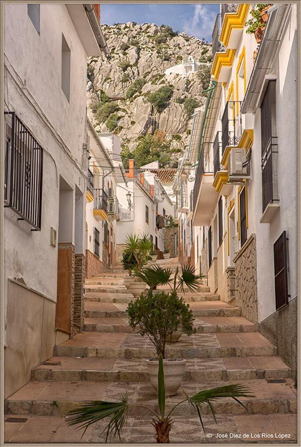 Гостьовий будинок Casa Angelita Caminito Del Rey, Duplex Con Terraza En El Centro De Andalucia Valle de Abdalagis Екстер'єр фото